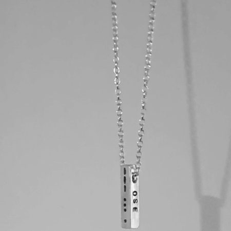 Collier réversible "OSE" code Morse