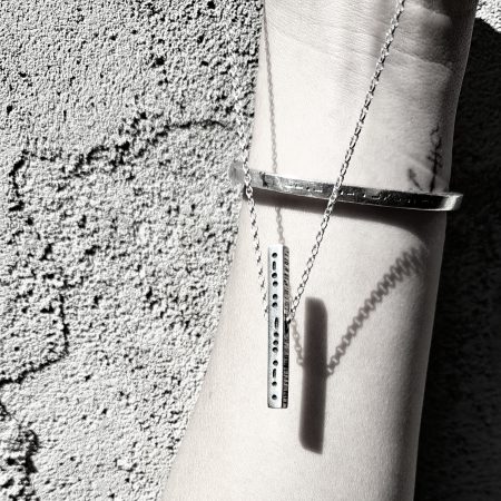 Collier réversible "LIBRE" code Morse